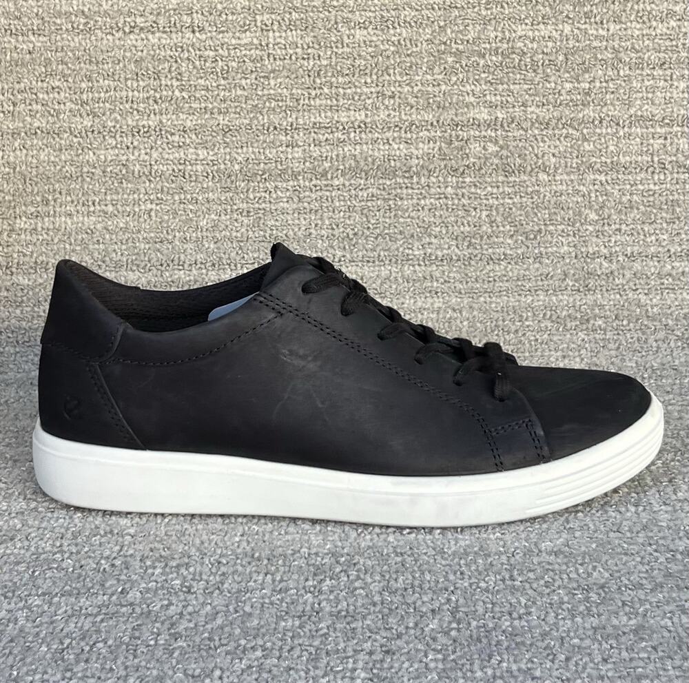 ECCO Classic Low Top Black Leather Sneaker Women's Size 8-8.5 US